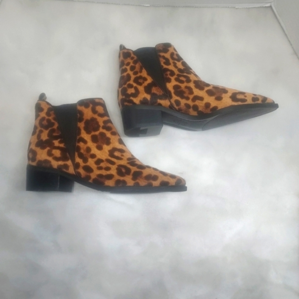 Marc Fisher Mlyalely Genuine Calf Hair Pointy Toe Trendy Bootie Size 5.5